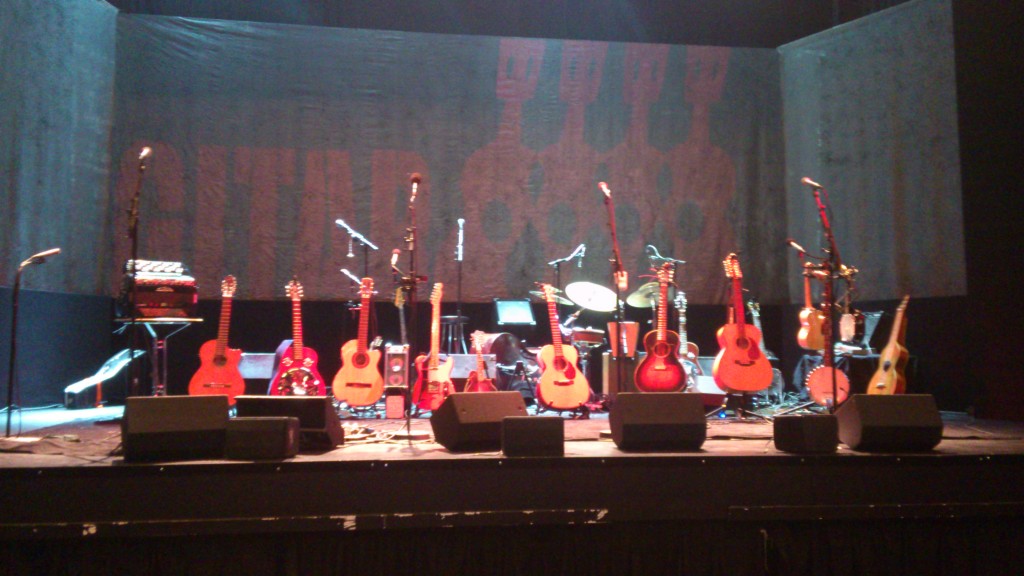 Gitarkameratene strenger på scenen
